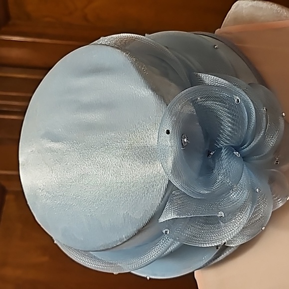 Hat - Picture 4 of 6